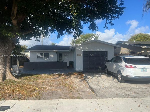 3771 NE 16th Ave , Pompano Beach, FL 33064