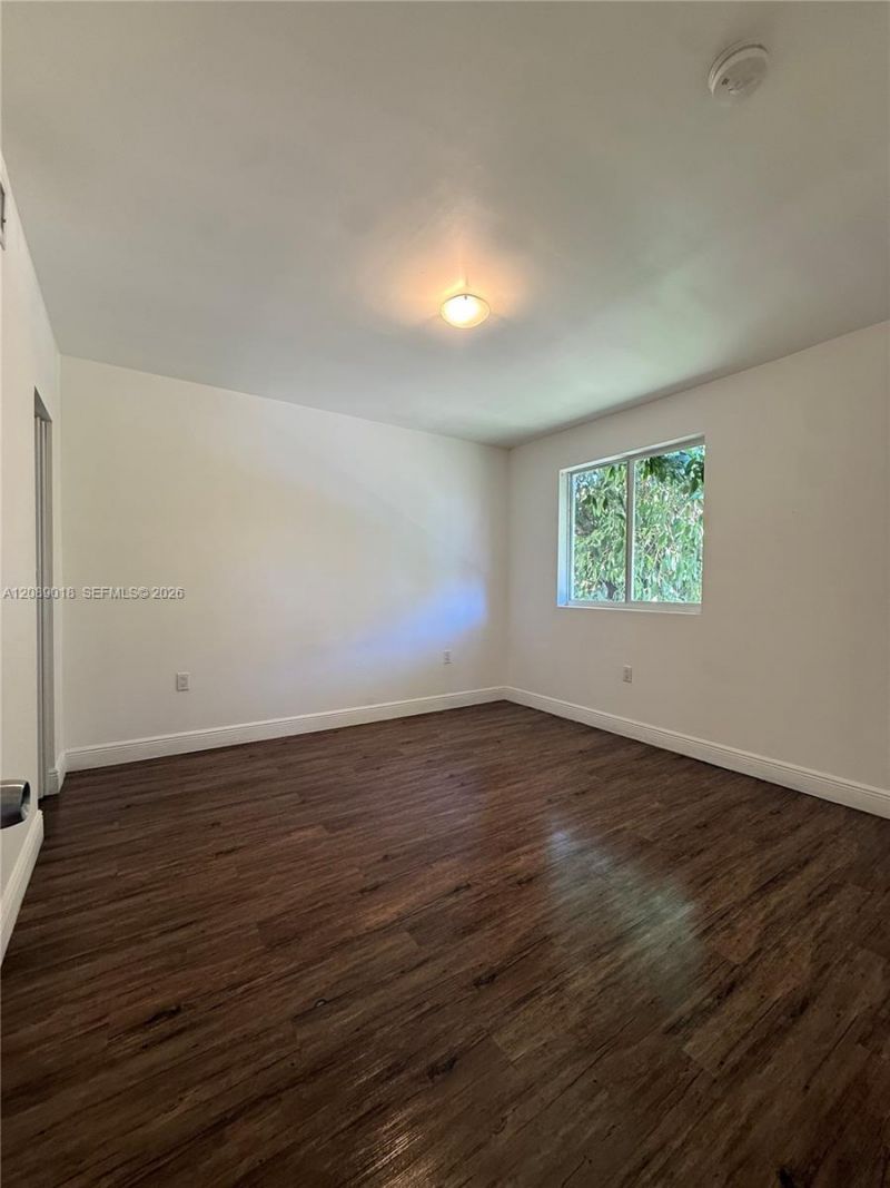 540 NW 7th St, Unit 26, Miami, FL 33136 Photo