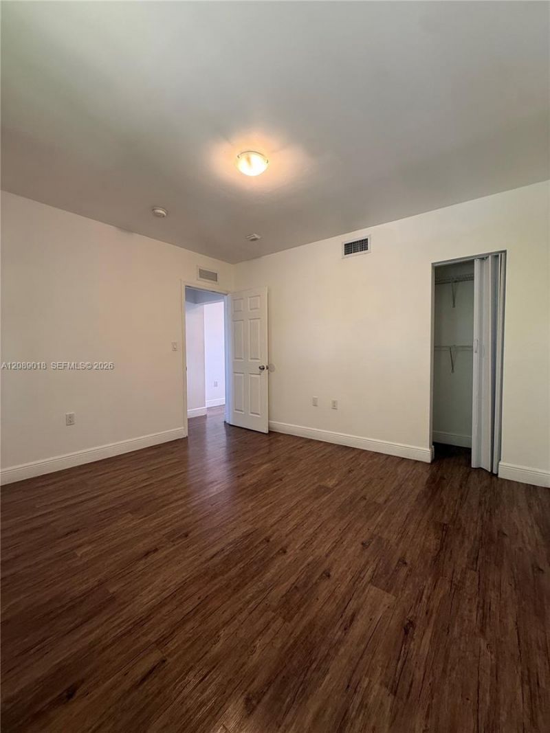 540 NW 7th St, Unit 26, Miami, FL 33136 Photo