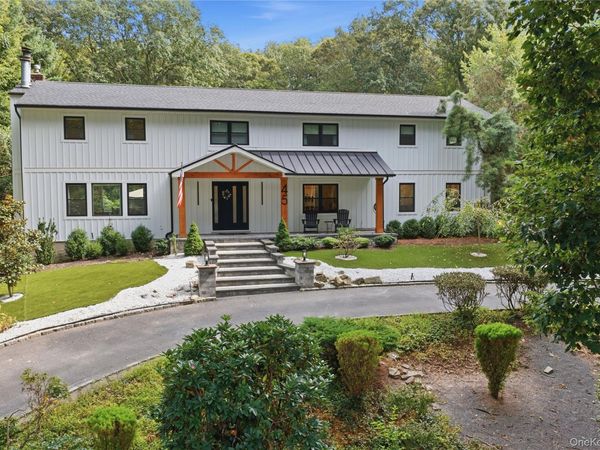 45 Meadow Glen Road, Fort Salonga, NY 11768