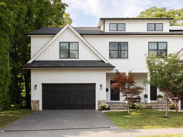119 Norwood Ave, Unit 119, Newton, MA 02460
