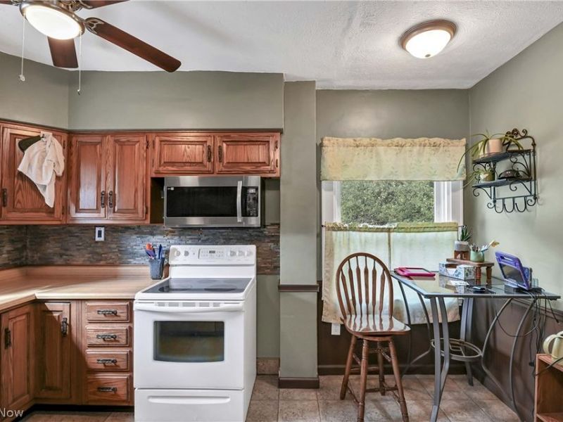 4074 Darrow Road, Stow, OH 44224 Photo 12