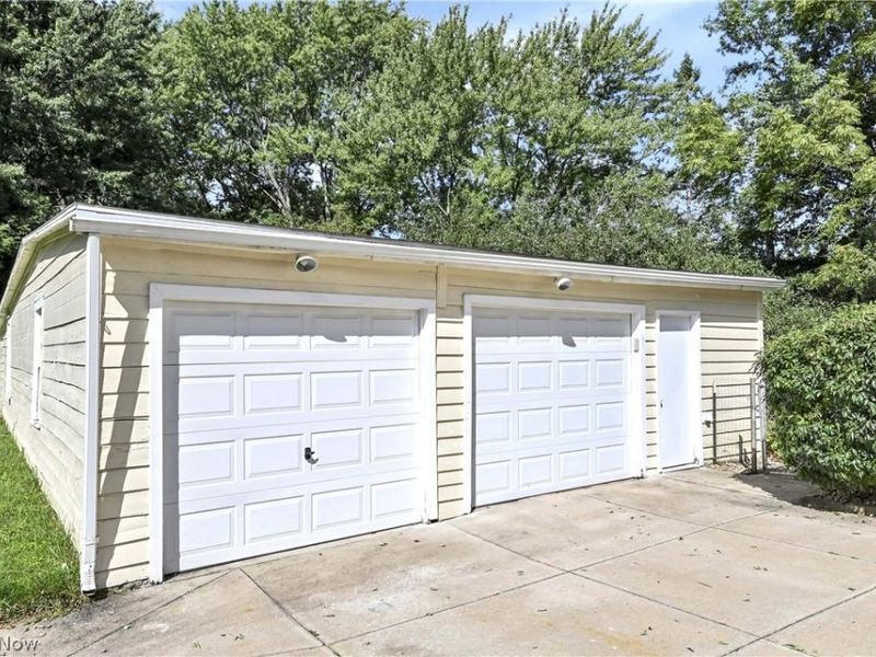 4074 Darrow Road, Stow, OH 44224 Photo 3