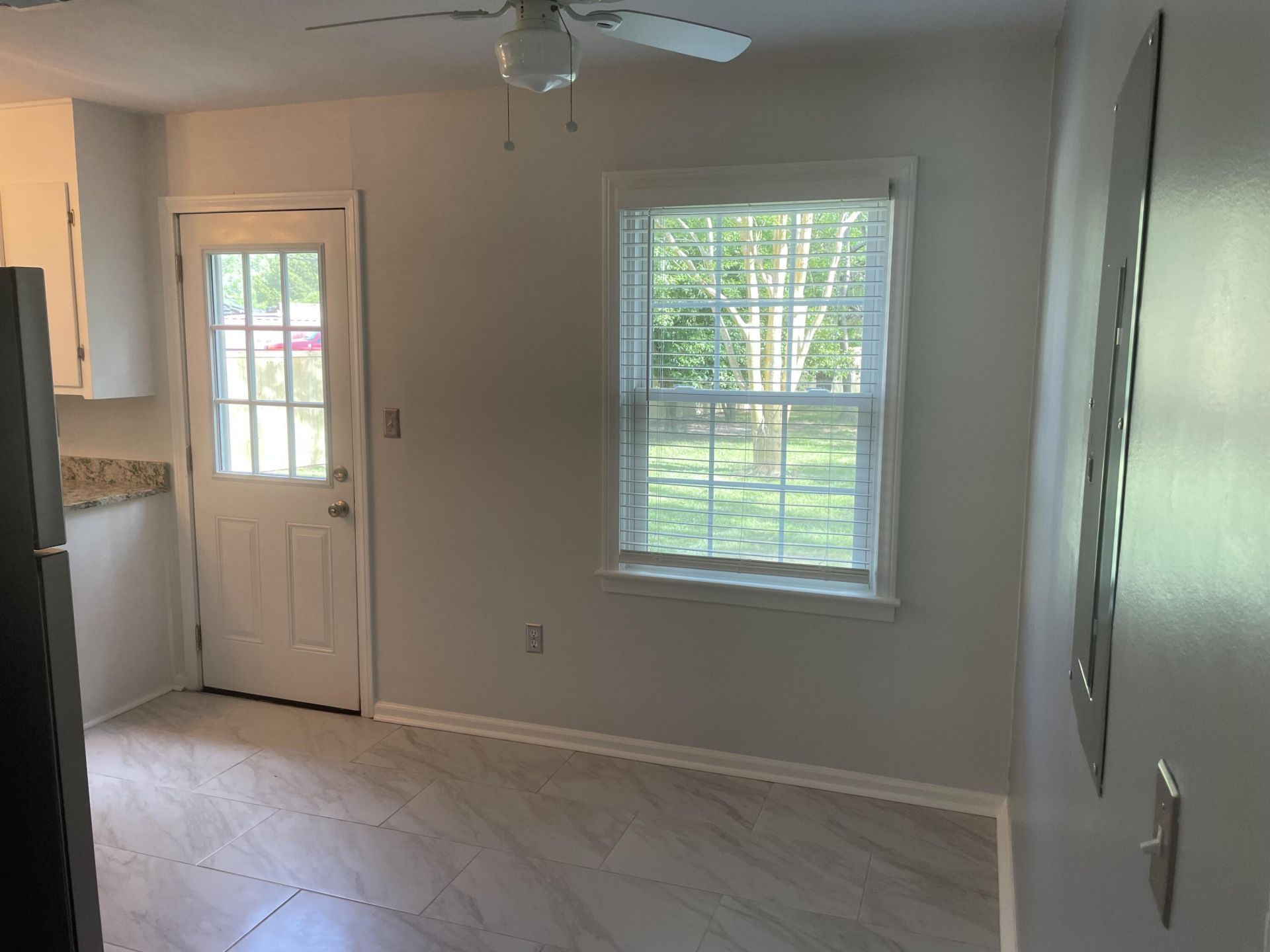 1631 Pierpont Avenue Photo 5