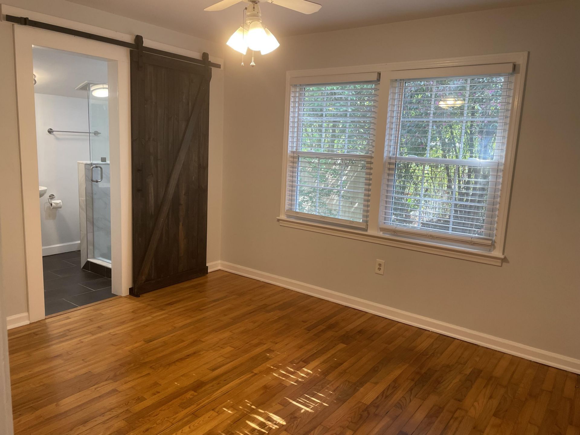 1631 Pierpont Avenue Photo 9