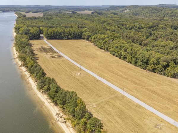 3-34 LEE BROOK LN, Bath Springs, TN 38311