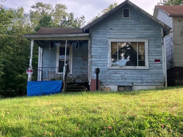 551 Fowler Street , New Lexington, OH 43764