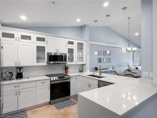 9660 Victoria LN, Unit 307, NAPLES, FL 34109