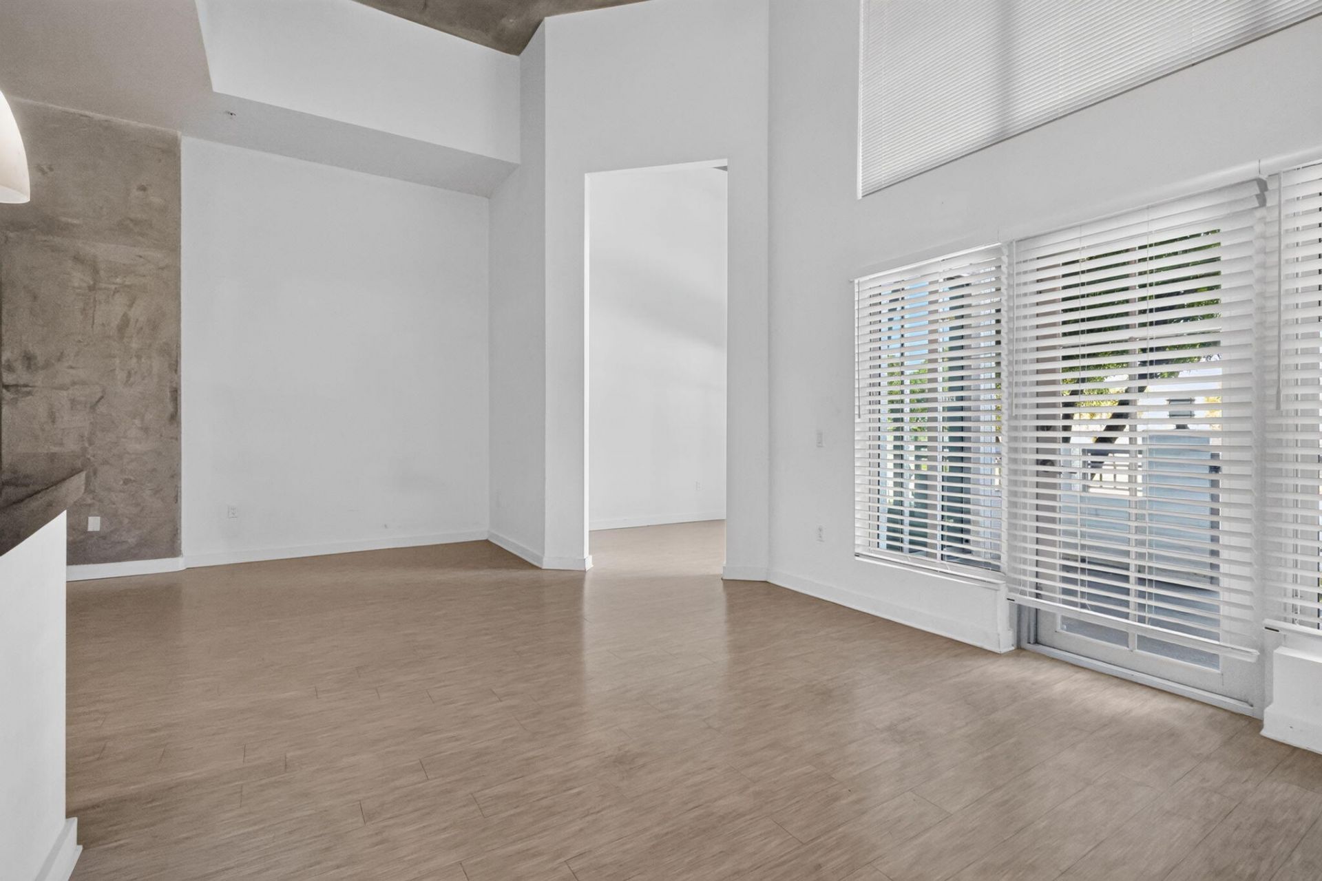300 S Australian Avenue, Unit 128, West Palm Beach, FL 33401 Photo