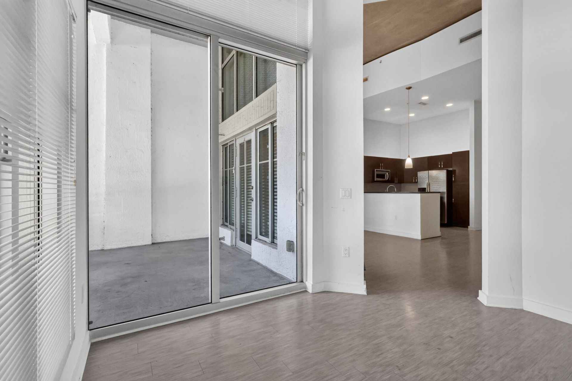 300 S Australian Avenue, Unit 128, West Palm Beach, FL 33401 Photo
