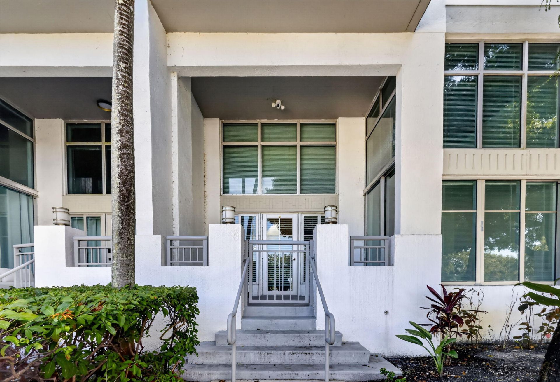 300 S Australian Avenue, Unit 128, West Palm Beach, FL 33401 Photo