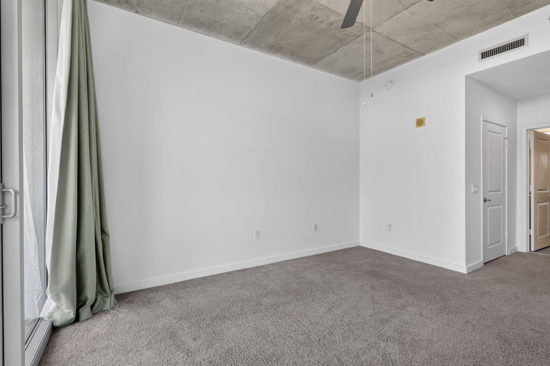 300 S Australian Avenue, Unit 128, West Palm Beach, FL 33401 Photo