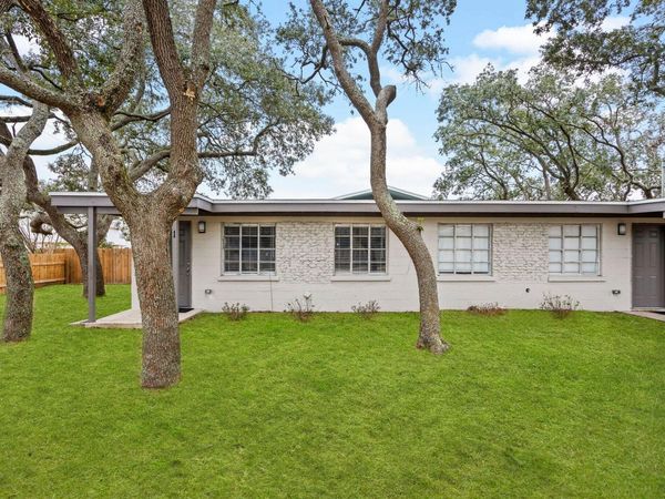718 NE Eglin Parkway, Unit 3, Fort Walton Beach, FL 32547