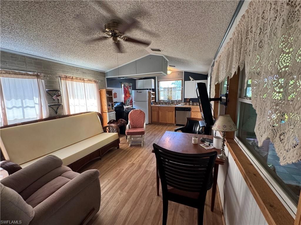 3596 Unique Cir, Fort Myers, FL 33908 Photo