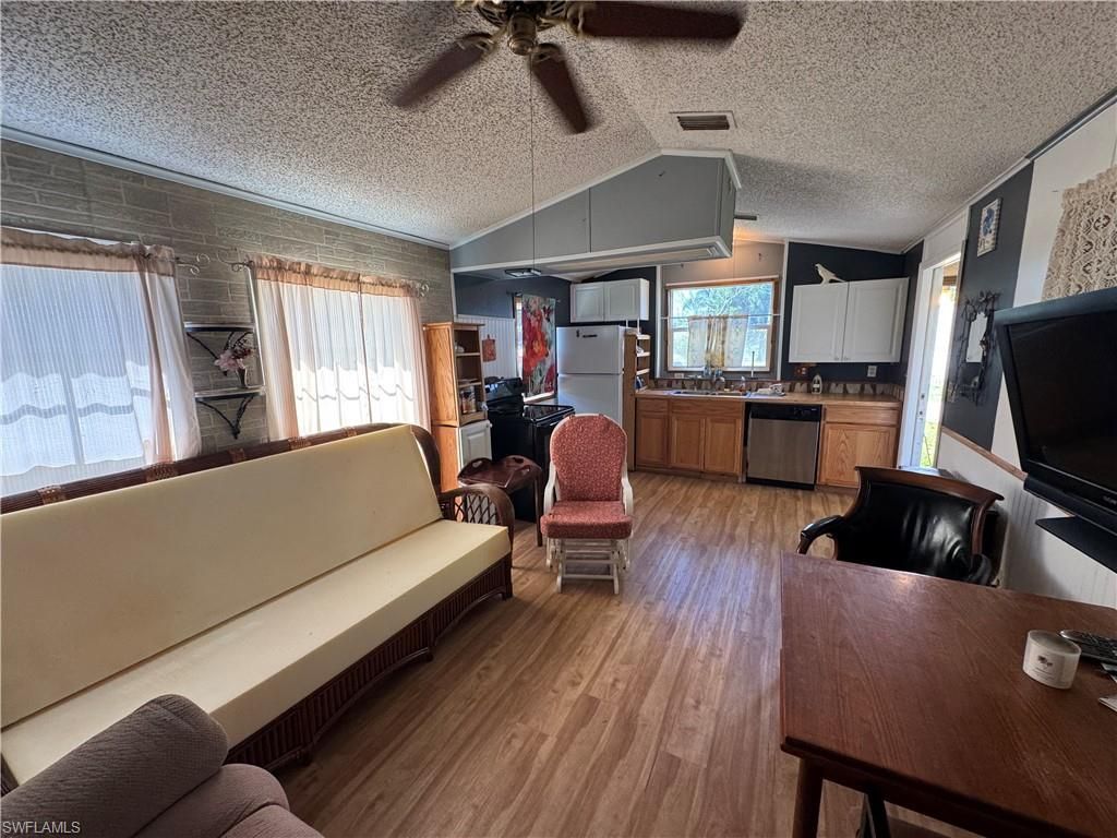 3596 Unique Cir, Fort Myers, FL 33908 Photo