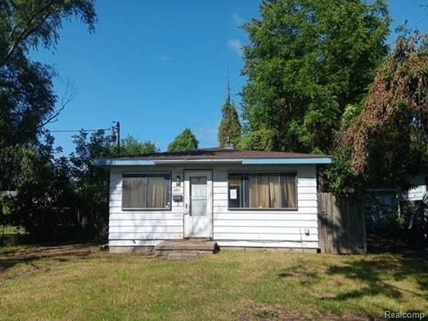 2801 Oakwood Avenue, Saginaw, Mi 48601