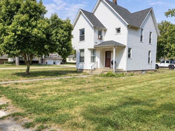 397 W Chebanse Avenue, Chebanse, IL 60922