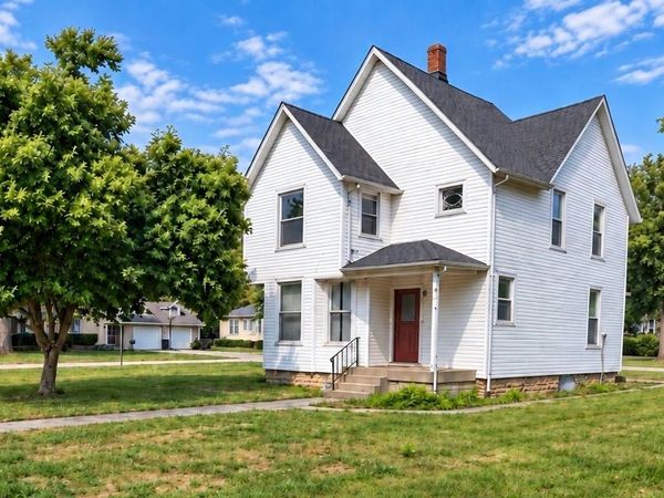 397 W Chebanse Avenue, Chebanse, IL 60922