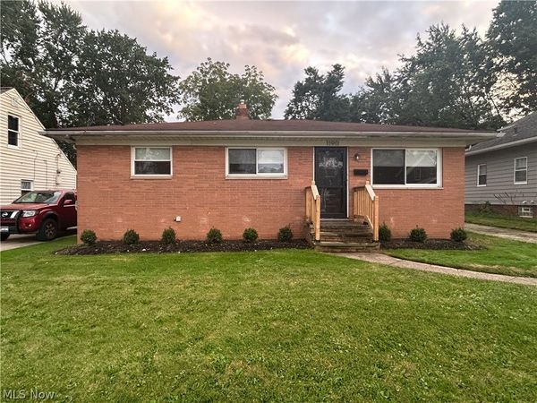 11911 Longmead Avenue , Cleveland, OH 44135