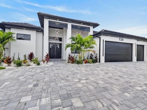 136 SW 28th ST, CAPE CORAL, FL 33914