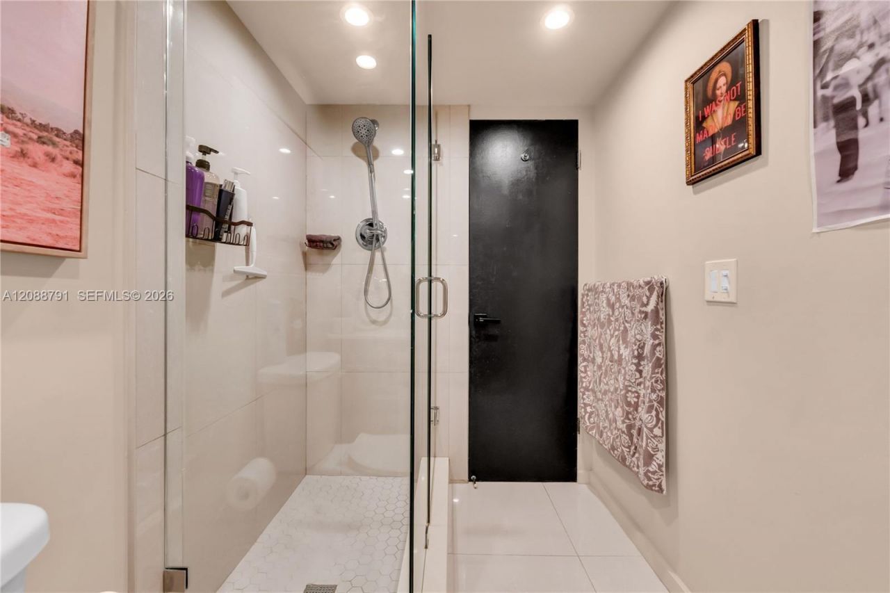6903 Cypress Rd, Unit D26, Plantation, FL 33317 Photo
