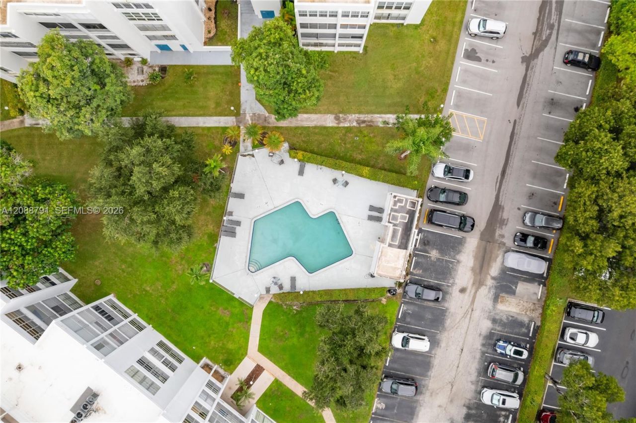 6903 Cypress Rd, Unit D26, Plantation, FL 33317 Photo