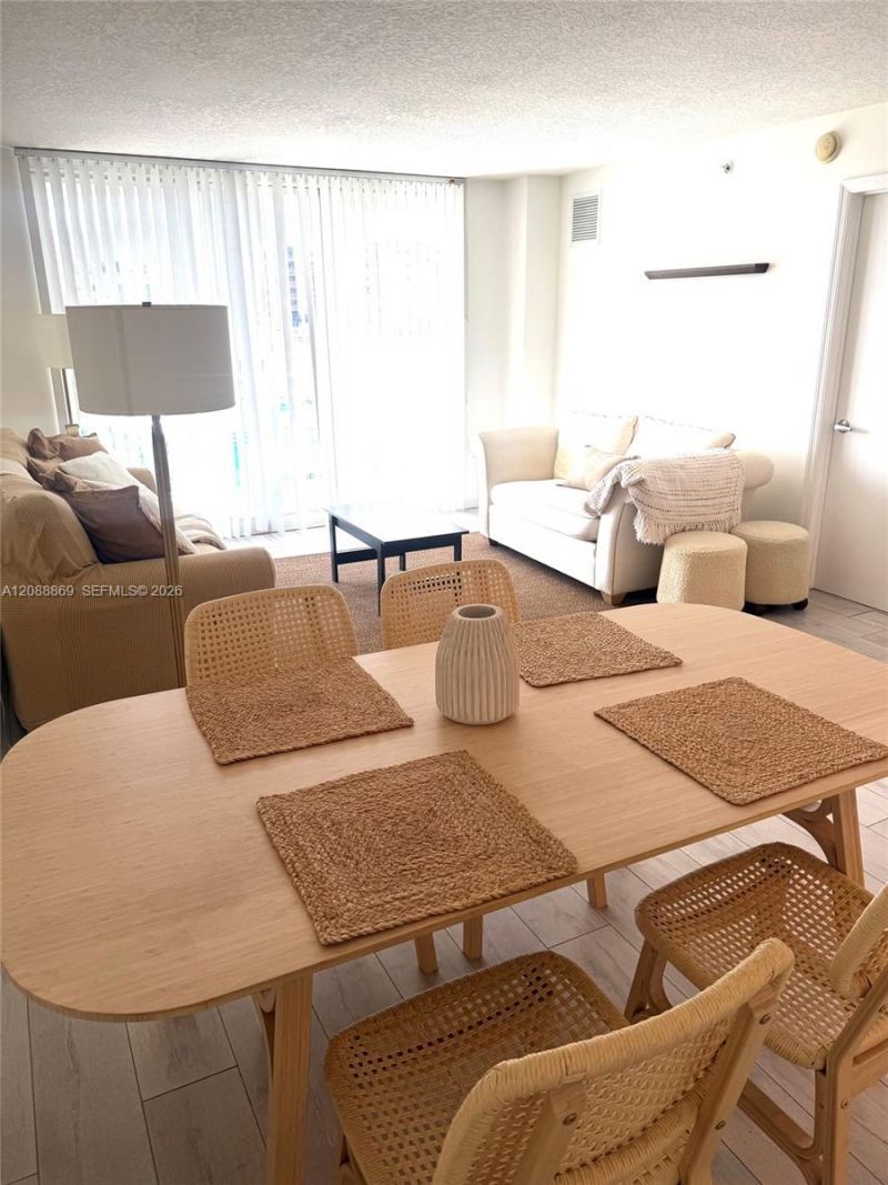 6917 Collins Ave, Unit 1026, Miami Beach, FL 33141 Photo