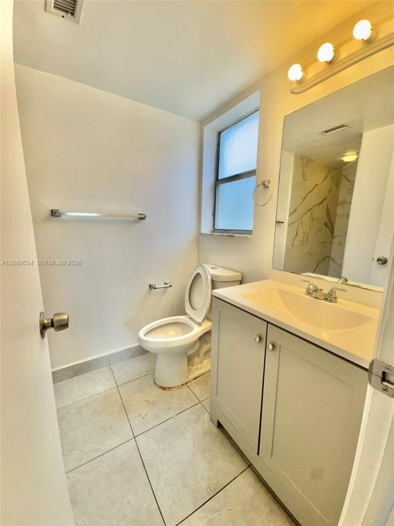11925 NE 2nd Ave, Unit B205, North Miami, FL 33161 Photo