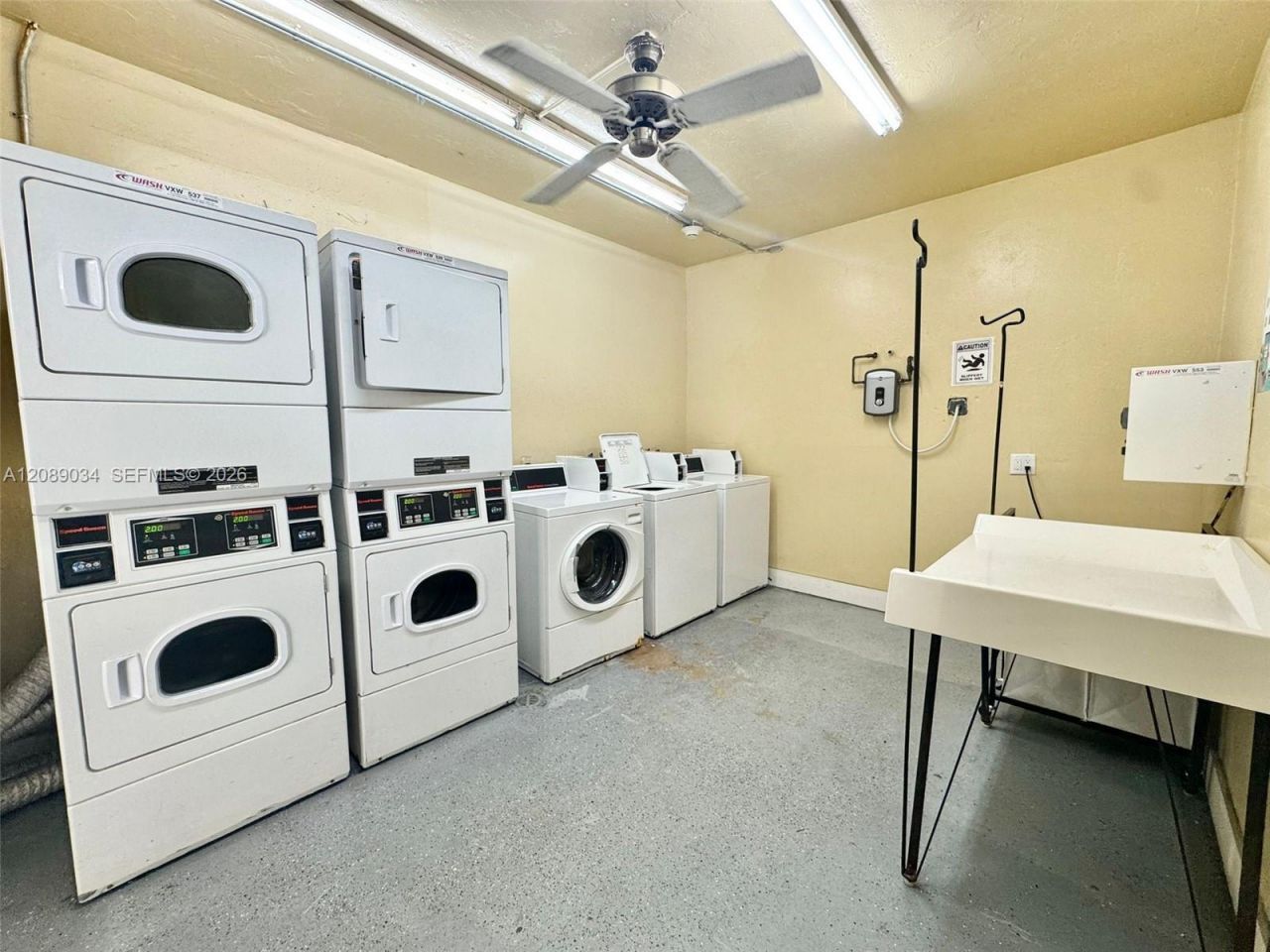 11925 NE 2nd Ave, Unit B205, North Miami, FL 33161 Photo