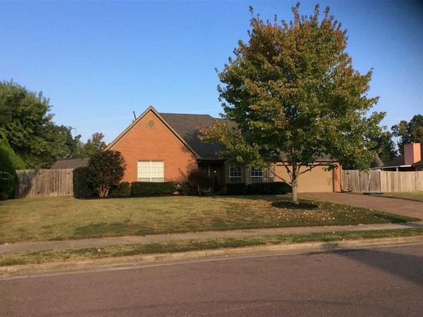 3943 OAK FOREST DR, Bartlett, TN 38135