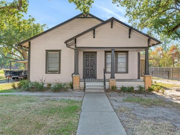 307 S Crockett Street , Edgewood, TX 75117