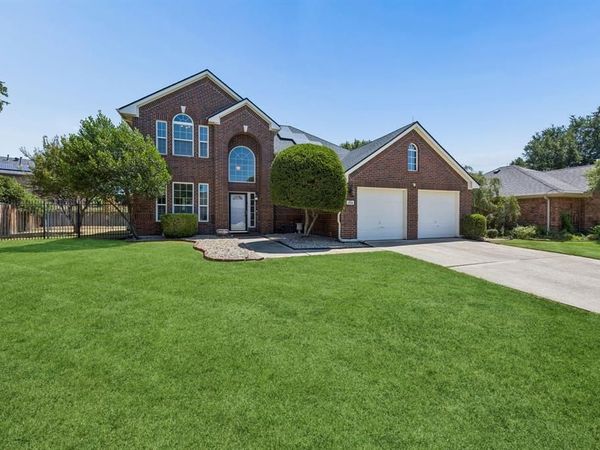 104 Rolling Rock Drive , Trophy Club, TX 76262