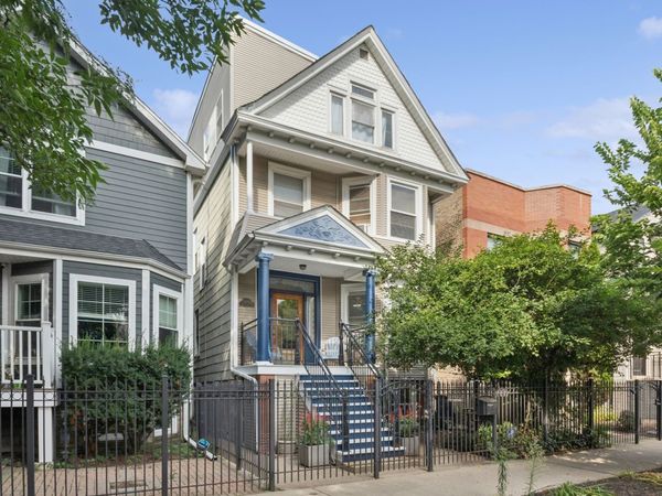 4610 N Claremont Avenue, Chicago, IL 60625