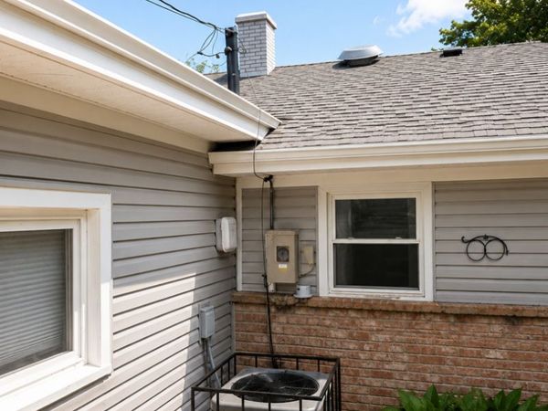 439 Niagara Street , Park Forest, IL 60466