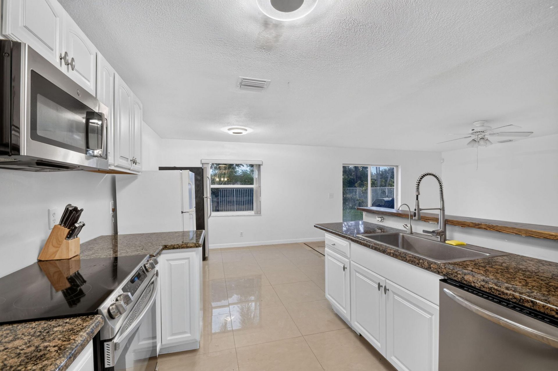 5349 Meadows Edge, Unit 5349, Lake Worth, FL 33463 Photo