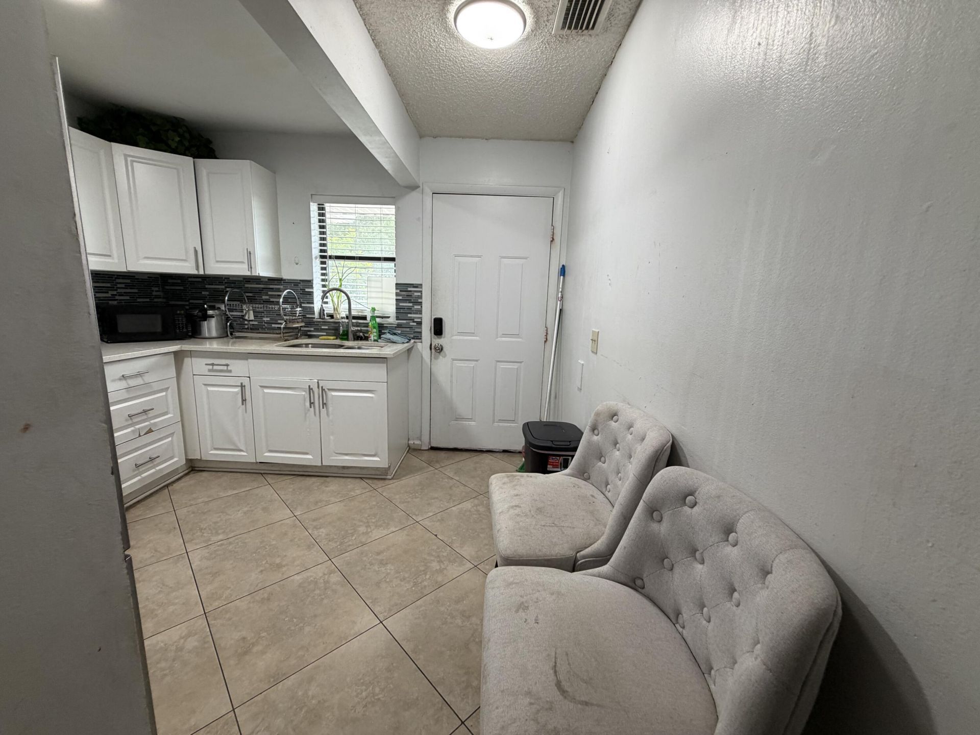 605 Ixoria Avenue, Unit 21, Fort Pierce, FL 34982 Photo