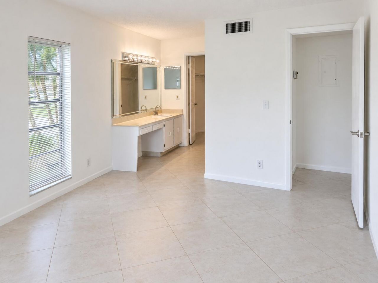 13638 Via Flora, Unit D, Delray Beach, FL 33484 Photo
