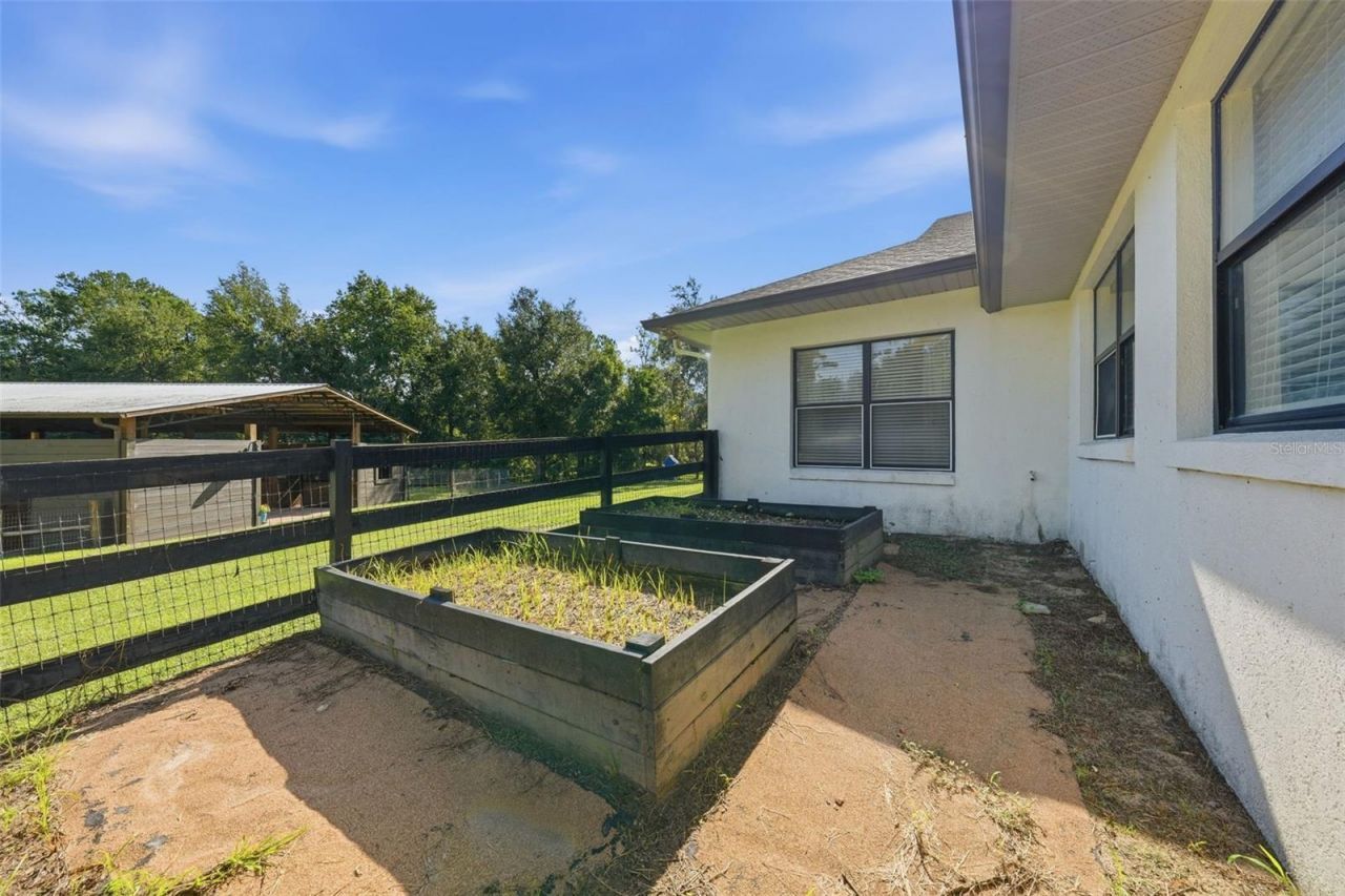 22301 Coronado Somerset Drive, Sorrento, FL 32776 Photo
