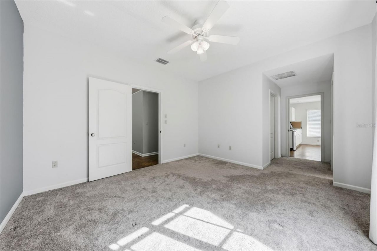 22301 Coronado Somerset Drive, Sorrento, FL 32776 Photo