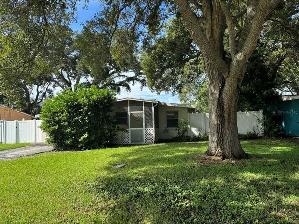 3033 KAREN AVENUE , LARGO, FL 33774