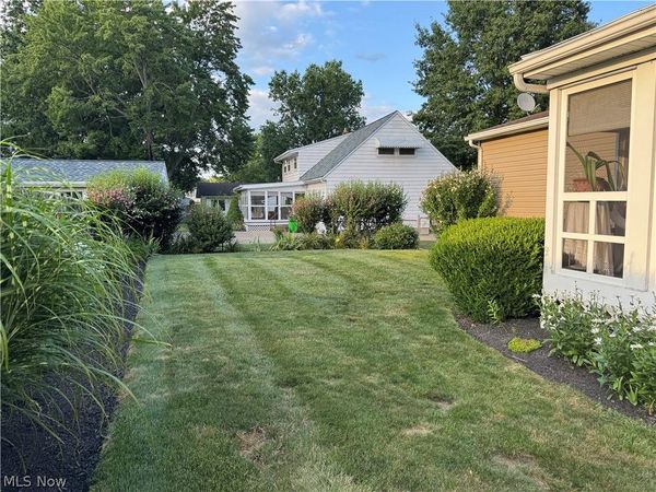 8879 Falcon Drive, Streetsboro, OH 44241