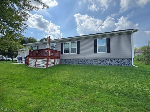 8879 Falcon Drive, Streetsboro, OH 44241