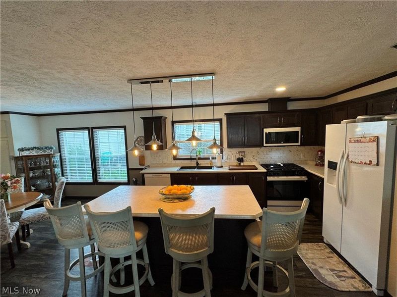 8879 Falcon Drive, Streetsboro, OH 44241 Photo 4