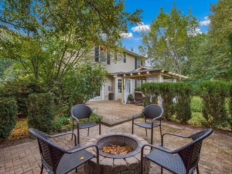 3824 Aqueduct Court, Columbus, OH 43221 Photo 2