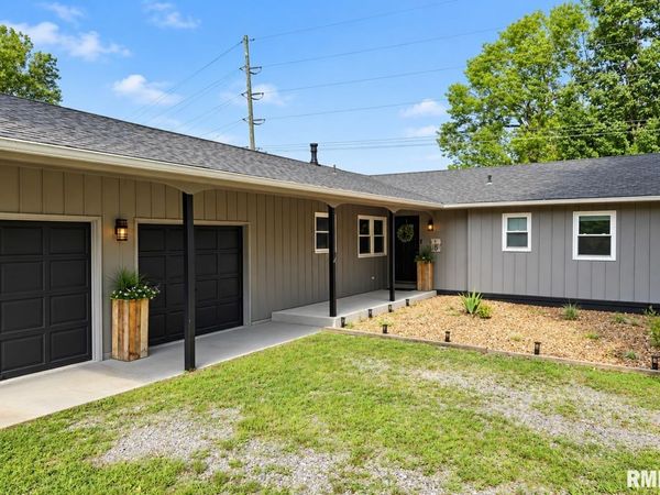 15 PINE Lane, Murphysboro, IL 62966