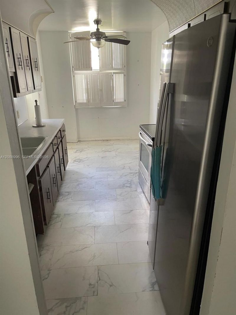4200 Hillcrest Dr, Unit 401, Hollywood, FL 33021 Photo