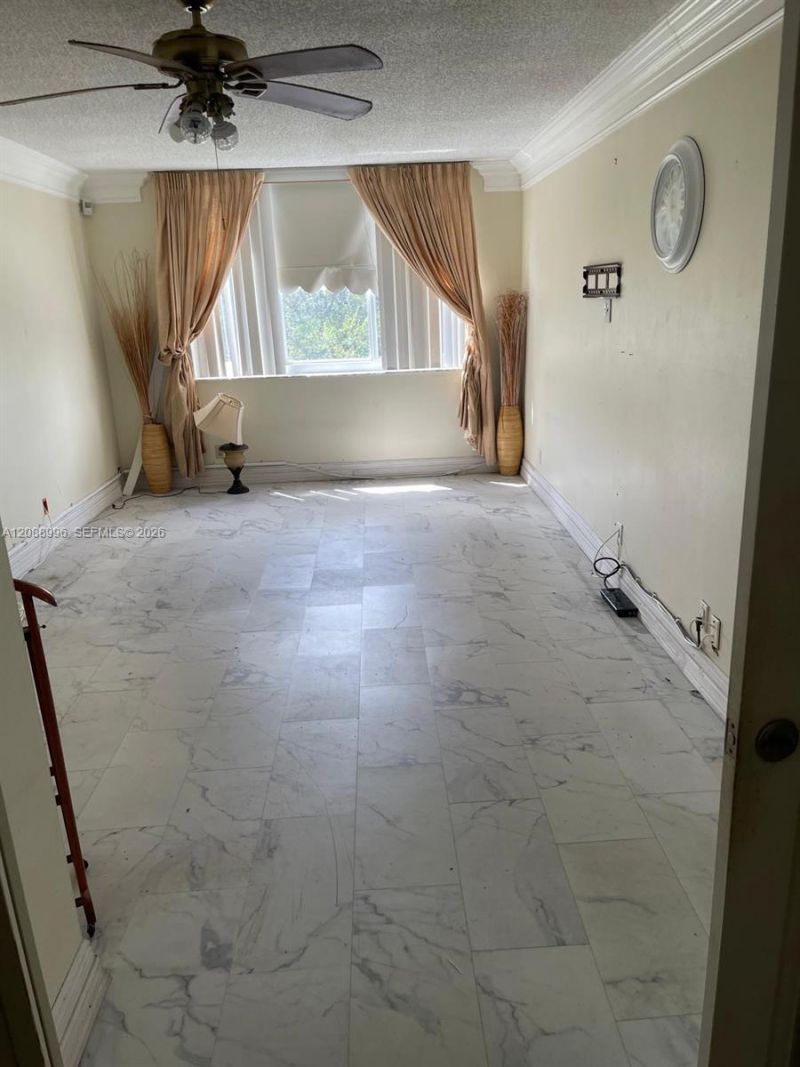 4200 Hillcrest Dr, Unit 401, Hollywood, FL 33021 Photo