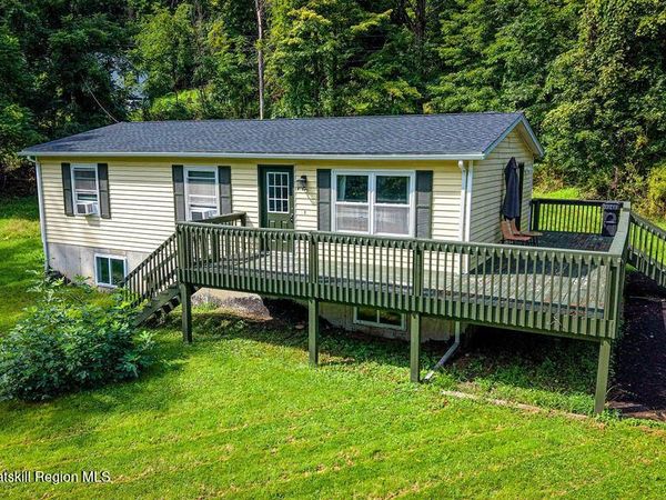 9 1/2 Center Street, Ellenville, NY 12428
