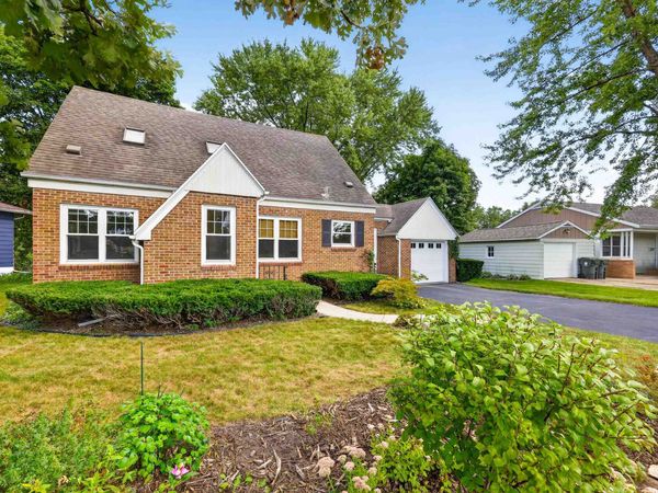 186 Hillcrest Circle, Sun Prairie, WI 53590