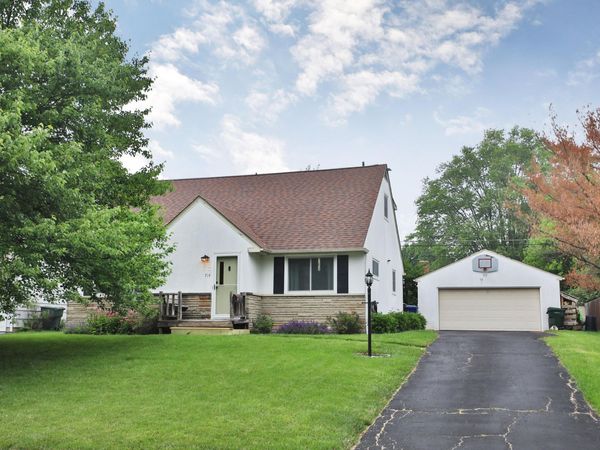 714 Island Court , Columbus, OH 43214